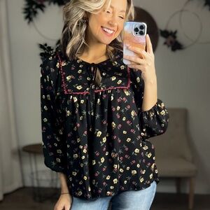 Floral Black,pink,yellow Tunic,intricate detail,balloon
Sleeve,heart lace